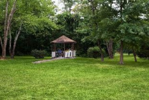 Baladerry Inn image 11