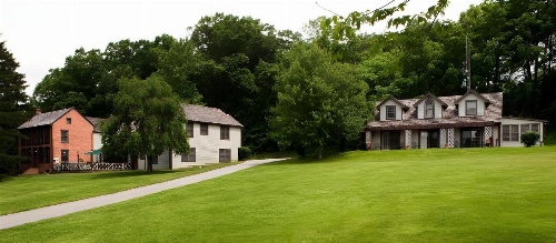 Baladerry Inn image 13